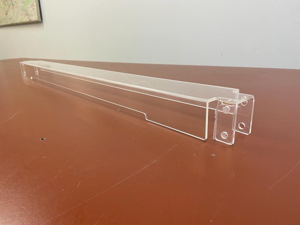 Carter de protection industrielle en Plexiglas sur mesure